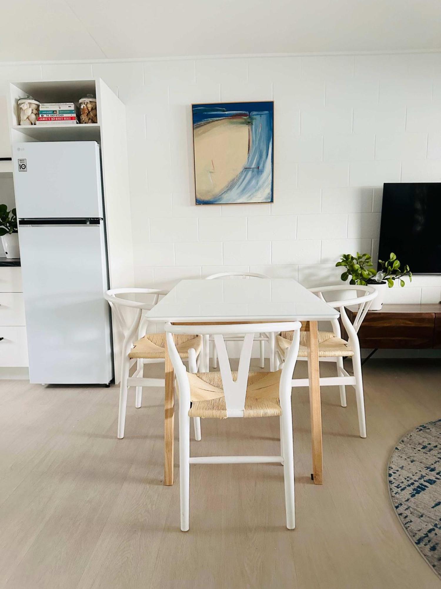 Apartment 2-bedroom Charm Near Mater Hospital Pimlico Aitkenvale
